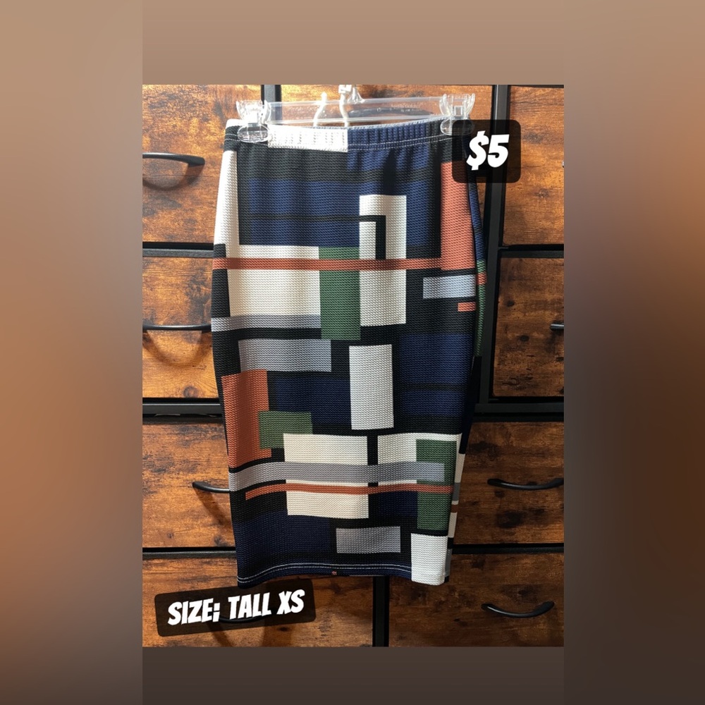 Geometric Patterned Skirt - Multicolor
